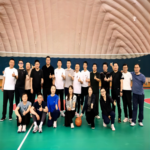 风采“篮”不住 ——中青班3V3篮球友谊